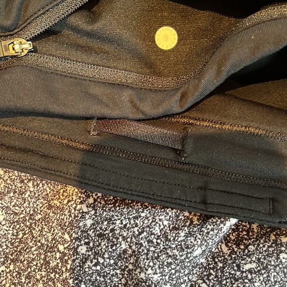 ✨HP✨ 2 pairs! Perfect condition LULULEMON Circuit Breaker skorts. 6, tall. OBO! - Picture 8 of 16